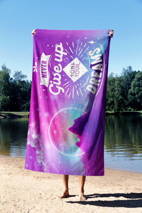 Mijölnir Never Give Up 70 Toalla de Playa Multicolor 70x130 cm, 70% Poliéster 30% Poliamida